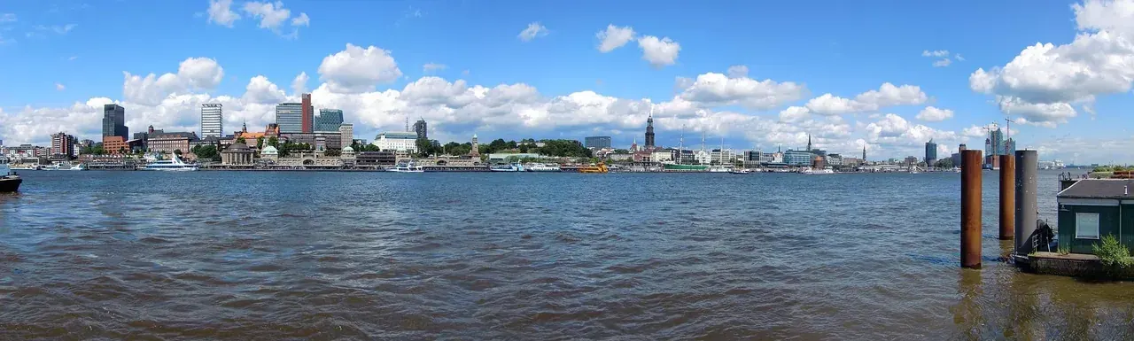 Wohnmobil mieten in Hamburg